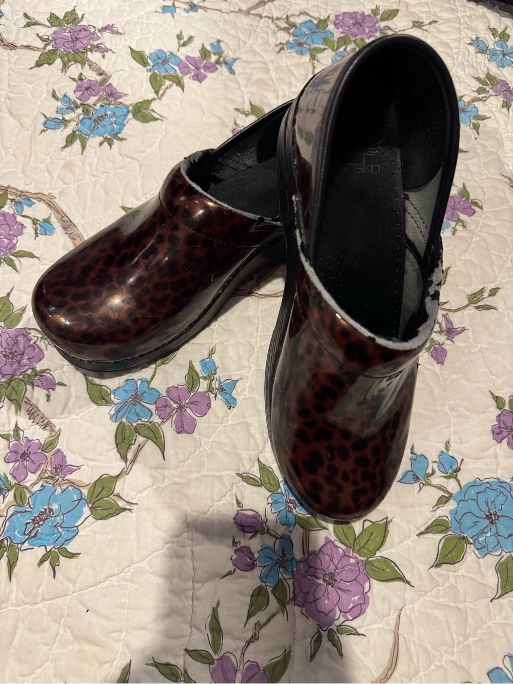 Dansko Womens Clog - Brown Leopard Patent